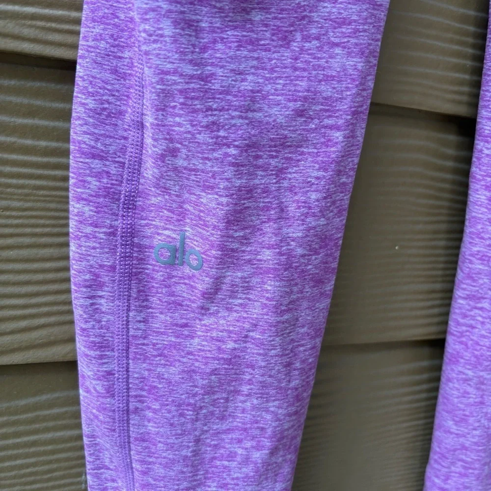 Alo Yoga Alosoft High Waisted leggings in Violet Heather Size XS